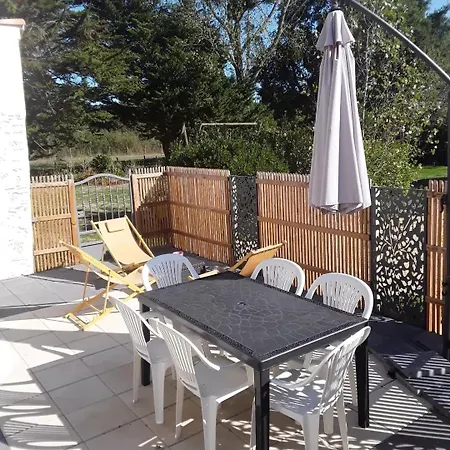 La Longere Des Basses Terres 度假居